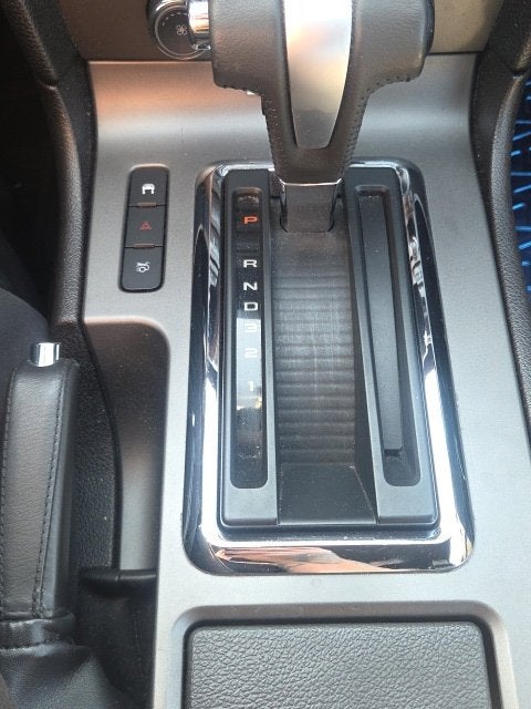 2010 Ford Mustang V6