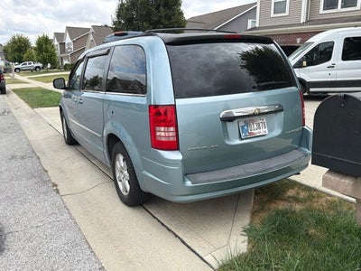 2010 Chrysler Town & Country Touring
