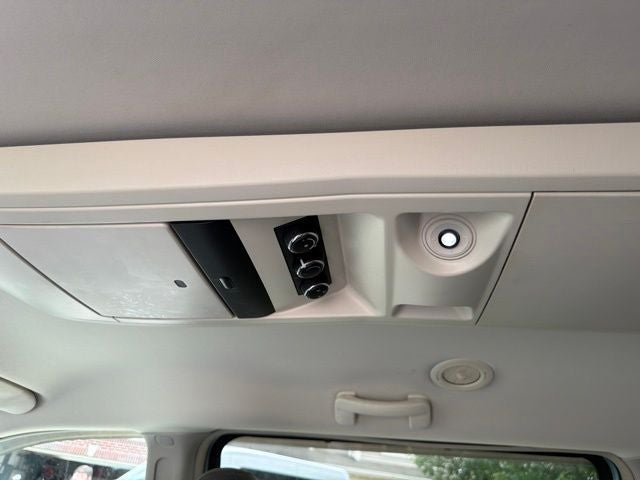2010 Chrysler Town & Country Touring