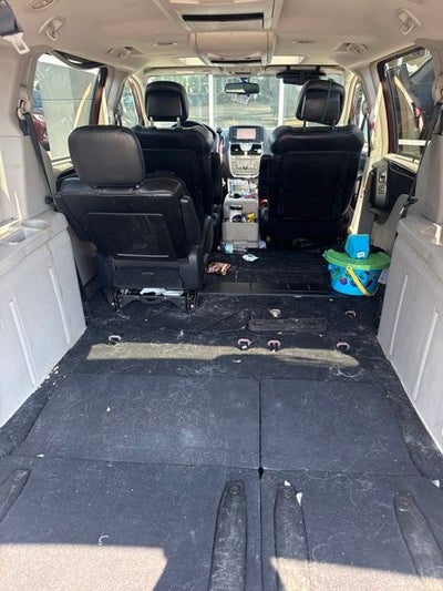 2011 Chrysler Town & Country Limited