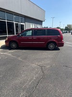 2011 Chrysler Town & Country Limited