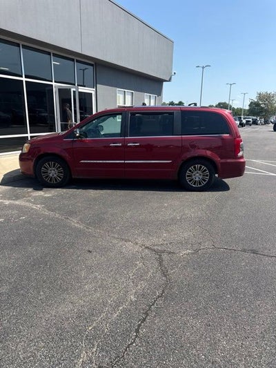 2011 Chrysler Town & Country Limited