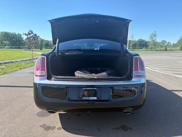 2012 Chrysler 300 C Luxury Series