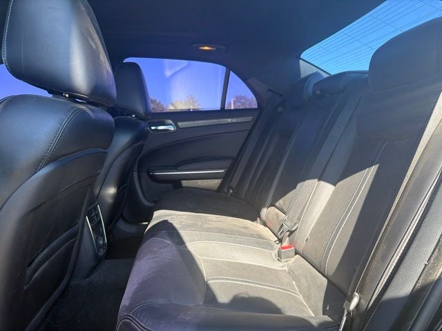 2012 Chrysler 300 C Luxury Series
