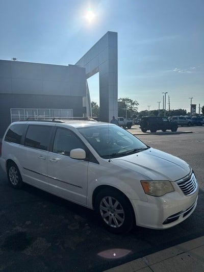 2013 Chrysler Town & Country Touring