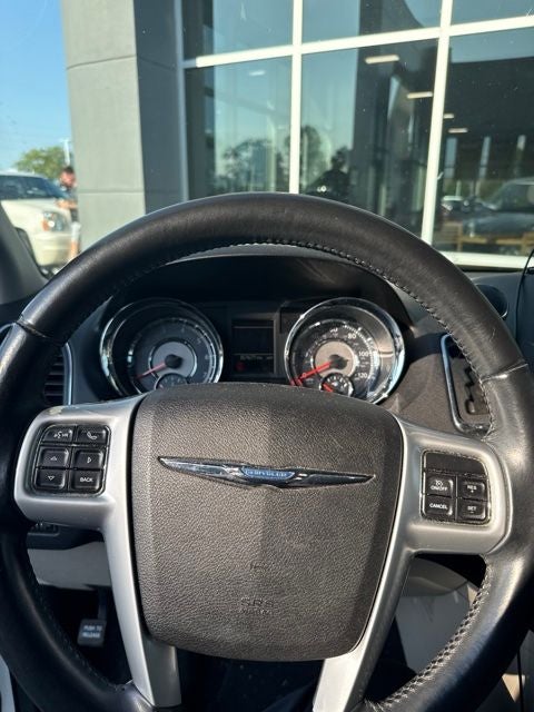 2013 Chrysler Town & Country Touring
