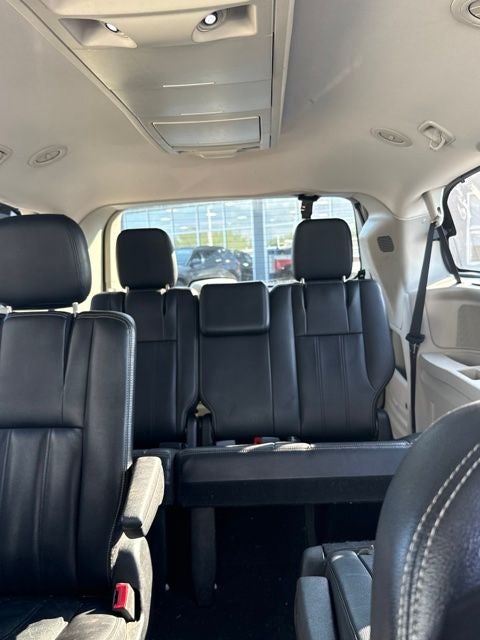 2013 Chrysler Town & Country Touring