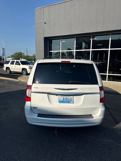 2013 Chrysler Town & Country Touring