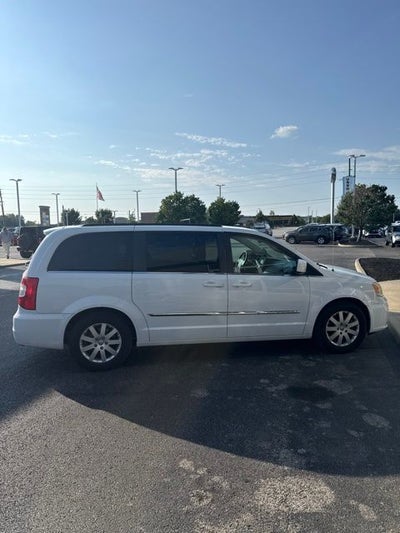 2013 Chrysler Town & Country Touring