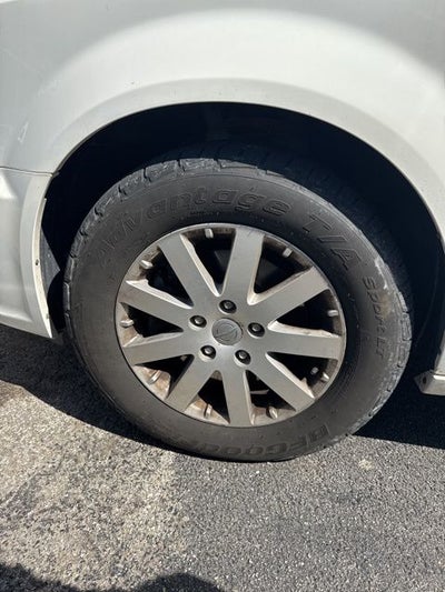 2012 Chrysler Town & Country Touring-L