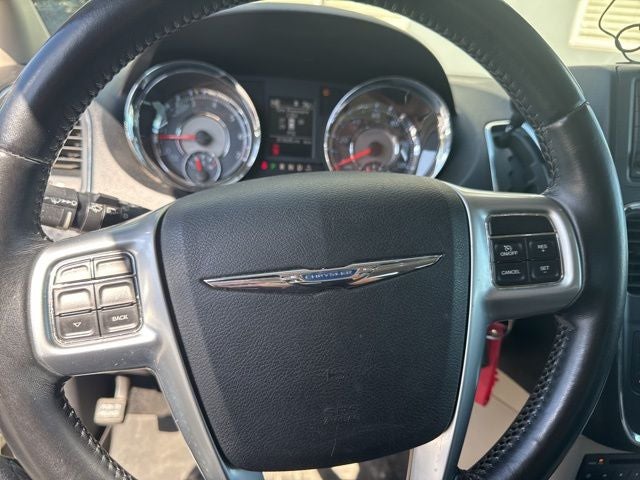 2012 Chrysler Town & Country Touring-L