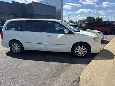 2012 Chrysler Town & Country Touring-L