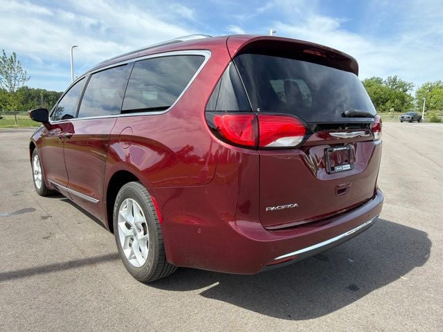 2017 Chrysler Pacifica Touring L Plus