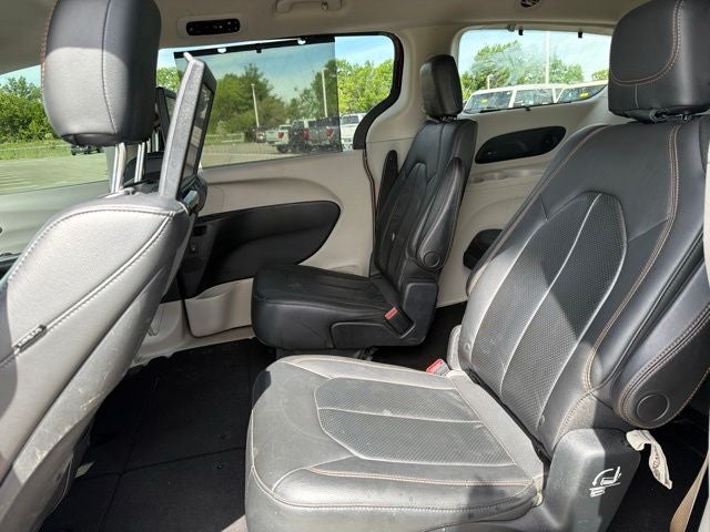 2017 Chrysler Pacifica Touring L Plus