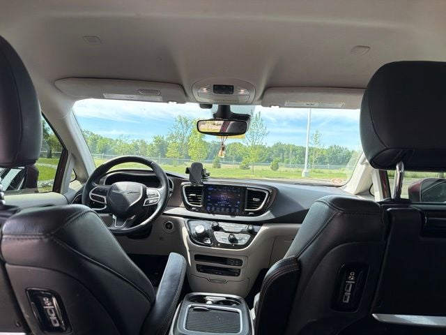 2017 Chrysler Pacifica Touring L Plus