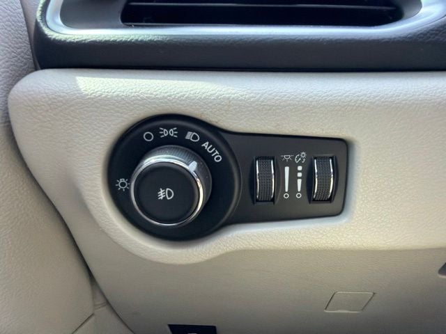2017 Chrysler Pacifica Touring L Plus