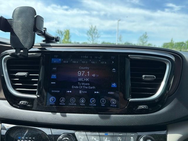 2017 Chrysler Pacifica Touring L Plus