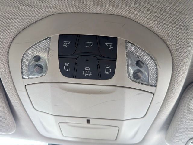 2017 Chrysler Pacifica Touring L Plus