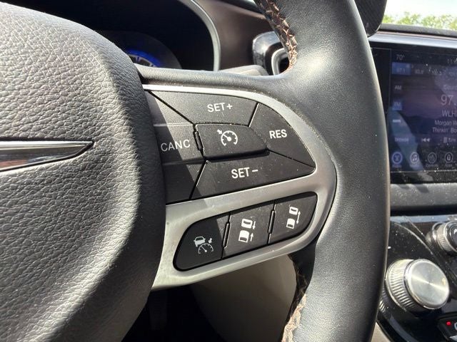 2017 Chrysler Pacifica Touring L Plus
