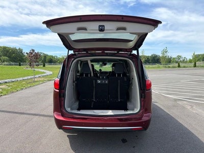 2017 Chrysler Pacifica Touring L Plus
