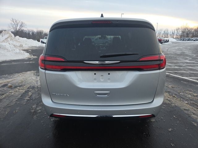 2024 Chrysler Pacifica Touring