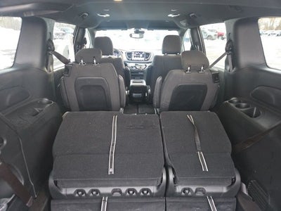 2024 Chrysler Pacifica Touring