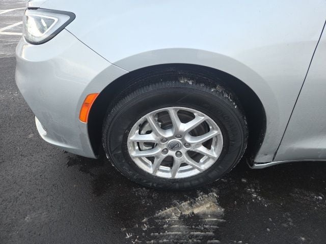 2024 Chrysler Pacifica Touring