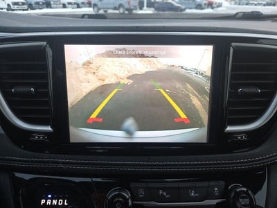 2024 Chrysler Pacifica Touring