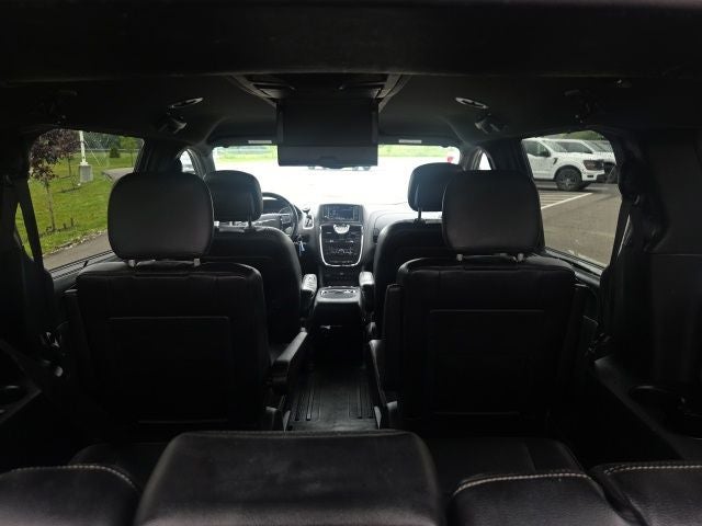 2015 Chrysler Town & Country S