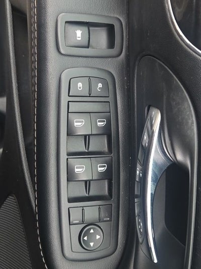 2015 Chrysler Town & Country S