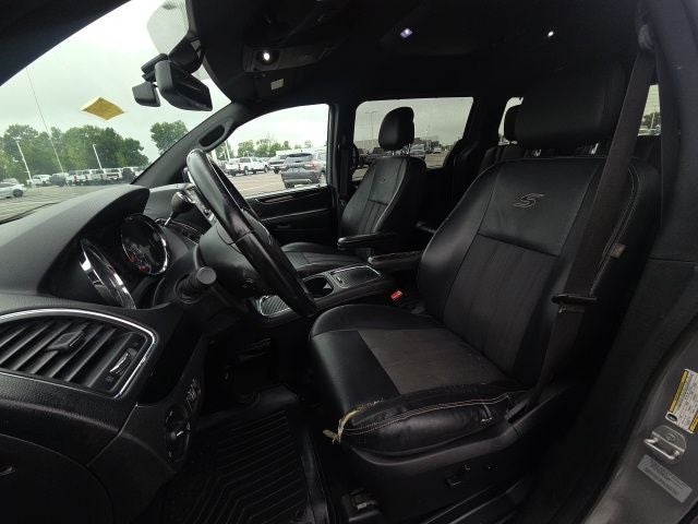 2015 Chrysler Town & Country S