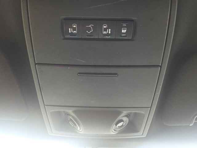 2015 Chrysler Town & Country S