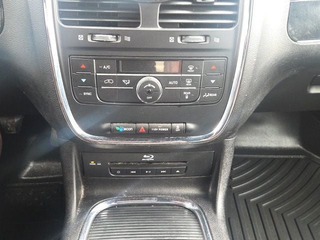 2015 Chrysler Town & Country S