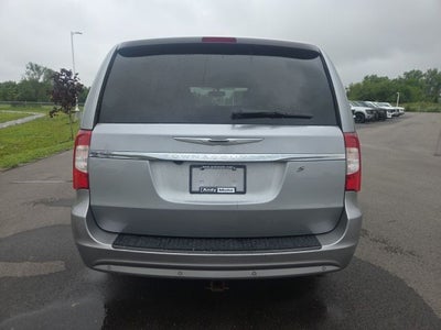 2015 Chrysler Town & Country S