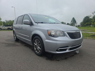 2015 Chrysler Town &amp; Country S