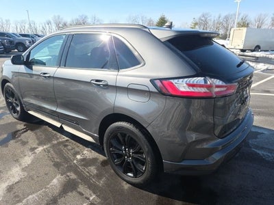 2022 Ford Edge SE