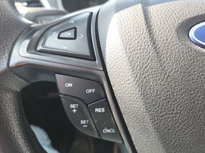2022 Ford Edge SE