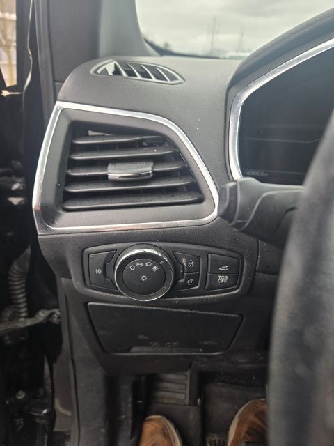 2021 Ford Edge Titanium