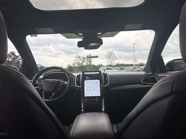 2021 Ford Edge Titanium