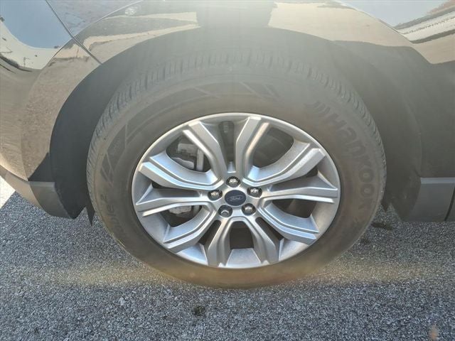 2021 Ford Edge Titanium
