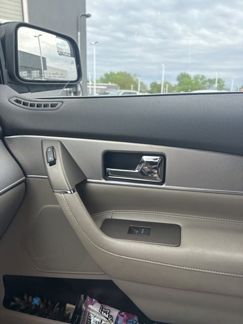 2011 Lincoln MKX Base