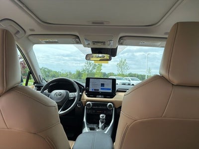 2025 Toyota RAV4 XLE Premium
