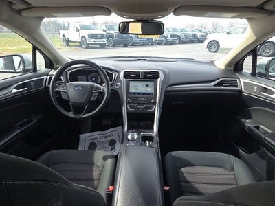 2020 Ford Fusion SE