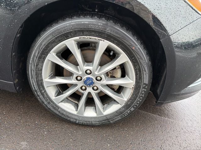 2016 Ford Fusion Hybrid SE