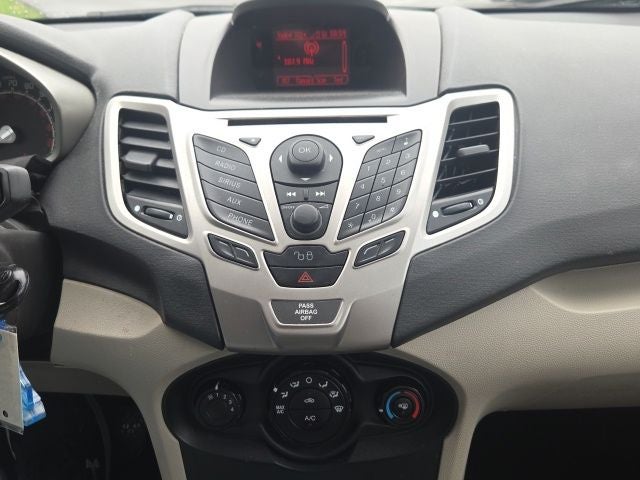 2012 Ford Fiesta SE