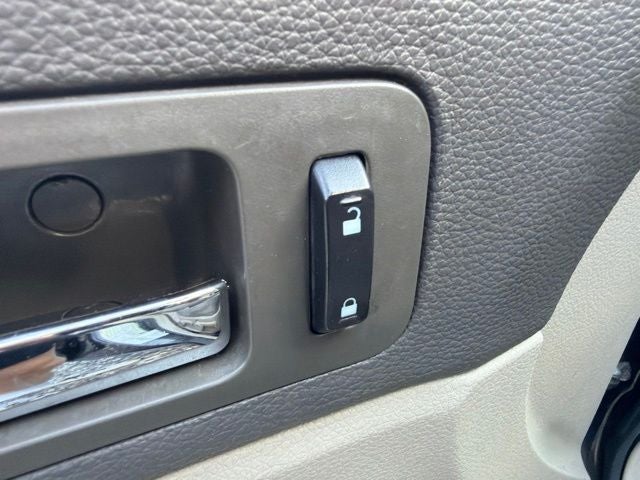 2010 Ford Fusion S