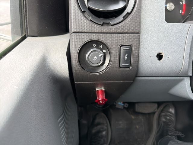 2015 Ford F-650SD Box Truck