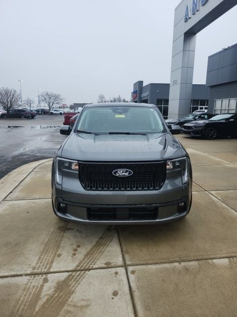 2026 Ford Maverick Lobo Standard