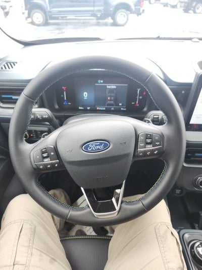 2026 Ford Maverick Lobo Standard