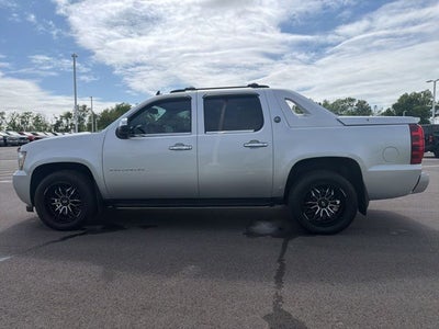 2013 Chevrolet Avalanche 1500 LS